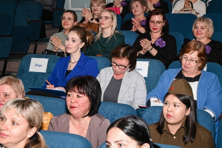 «Талантом покоряем сердца».